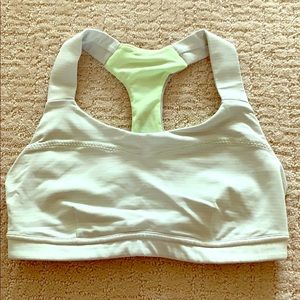Lululemon Bra SZ 4